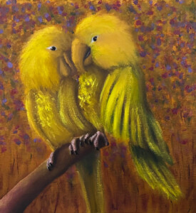 Duas ararajubas amarelas juntinhas em cima de um galho com um fundo colorido